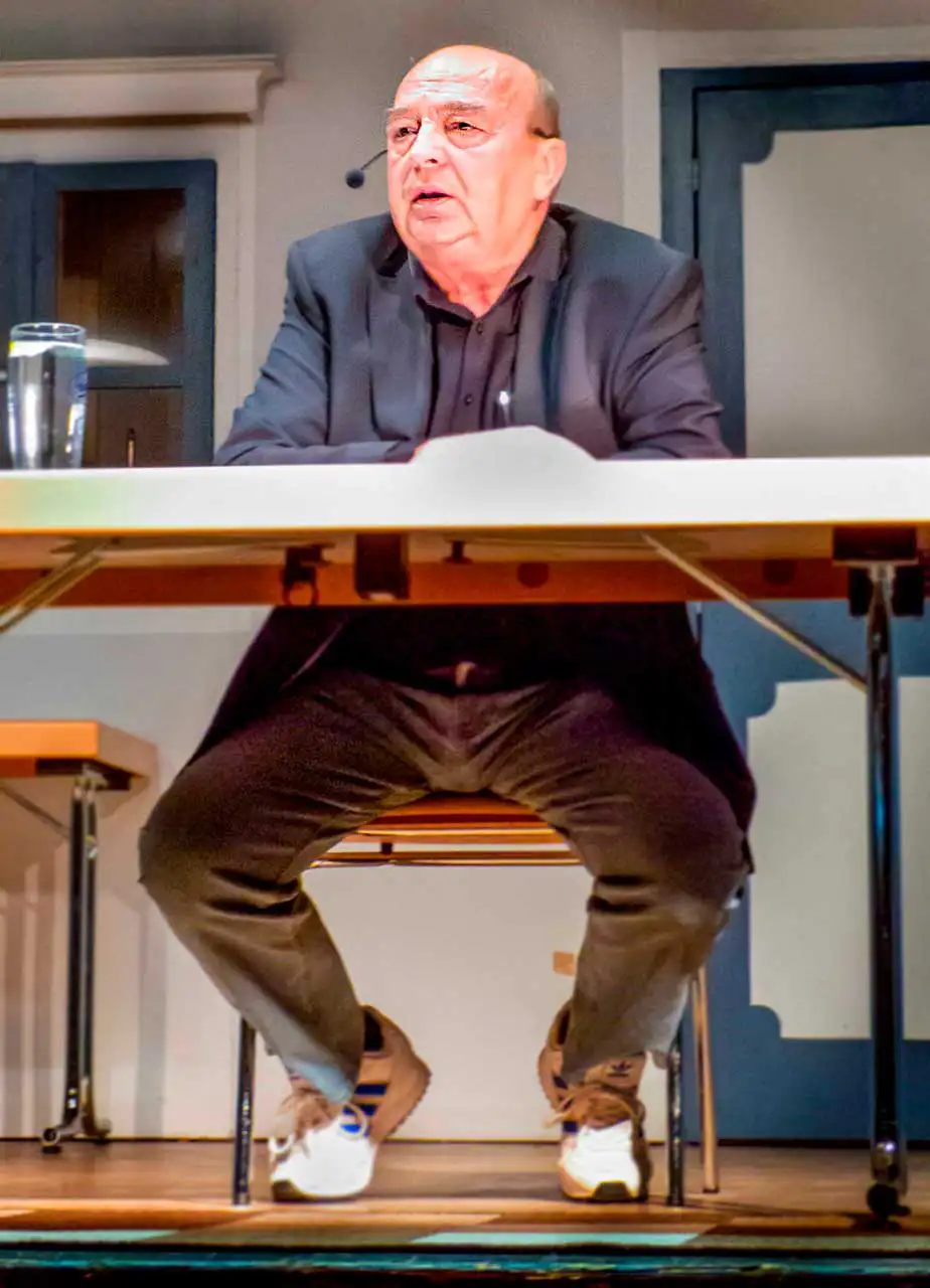 Josef Wilfling bei seinem Vortrag in Cham