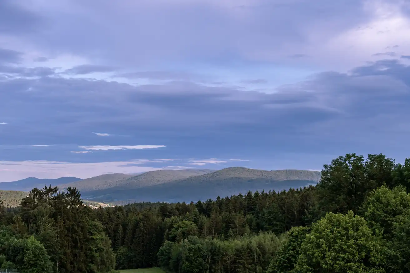 Fernsicht Bayerwald vom Hotel Bayerwaldhof